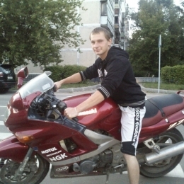 Парень, хочу пошалить с пошлой девушкой, скайп, вайбер Парень, хочу пошалить с пошлой девушкой, скайп, вайбер