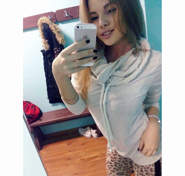 Девушка ищет парня для вирта по скайпу Девушка ищет парня для вирта по скайпу