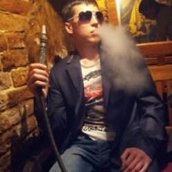 Парень ищет девушку в Бийске, жирные мимо Парень ищет девушку в Бийске, жирные мимо