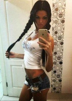 Миниатюрная девушка ищет мужчину в Бийске Миниатюрная девушка ищет мужчину в Бийске