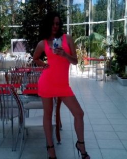 Горячая крымская девушка ищет мужчину для встречи в Бийске Горячая крымская девушка ищет мужчину для встречи в Бийске